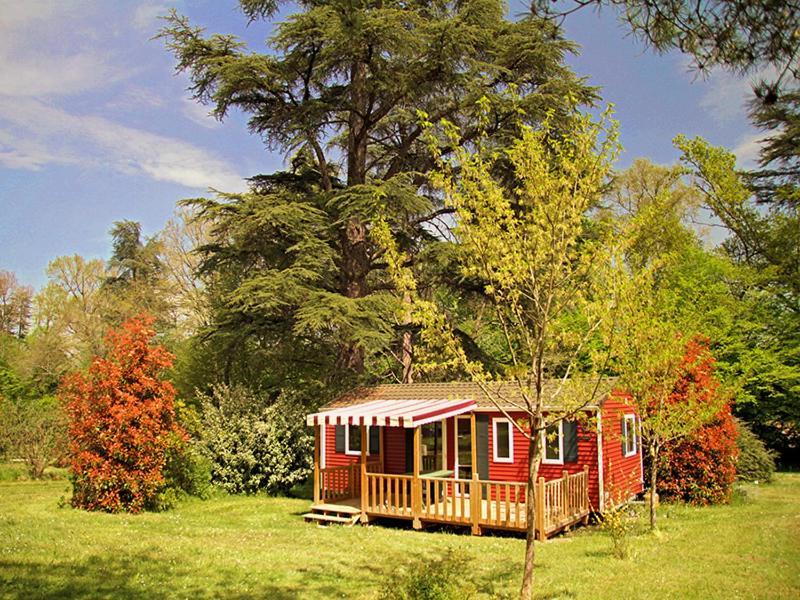Camping Et Hotel Chateau Du Haget Montesquiou Exterior foto