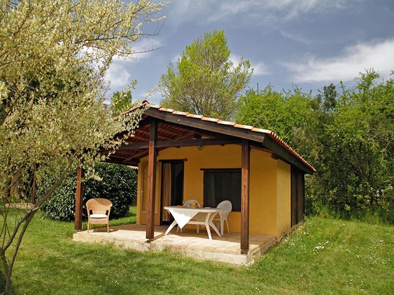 Camping Et Hotel Chateau Du Haget Montesquiou Exterior foto